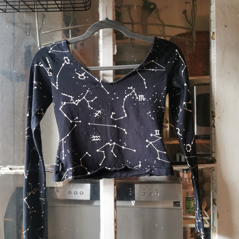 Black Astrology Zodiac Crop Top